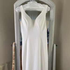 Minimalist wedding dress